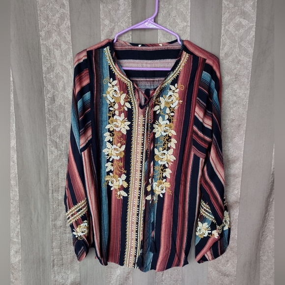💎 Savanna Jane Women's Top Flowy Embroidered Floral Striped - Picture 2 of 14